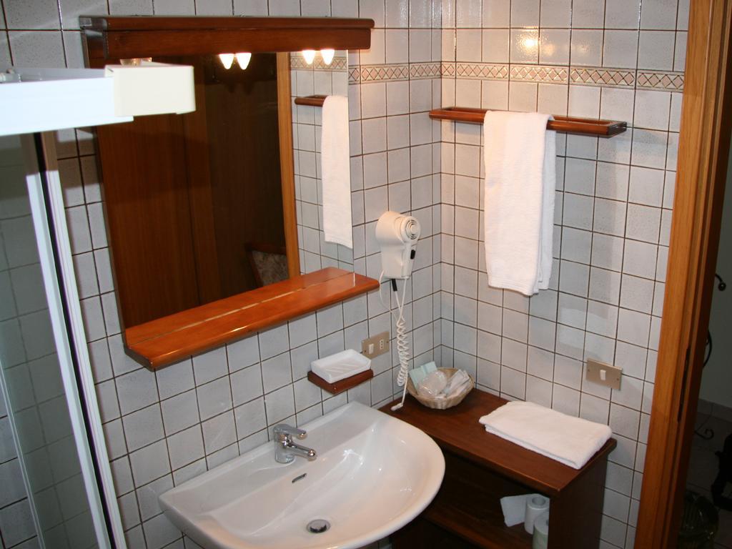 Lataria Dei Magredi Villa Vivaro Cameră foto
